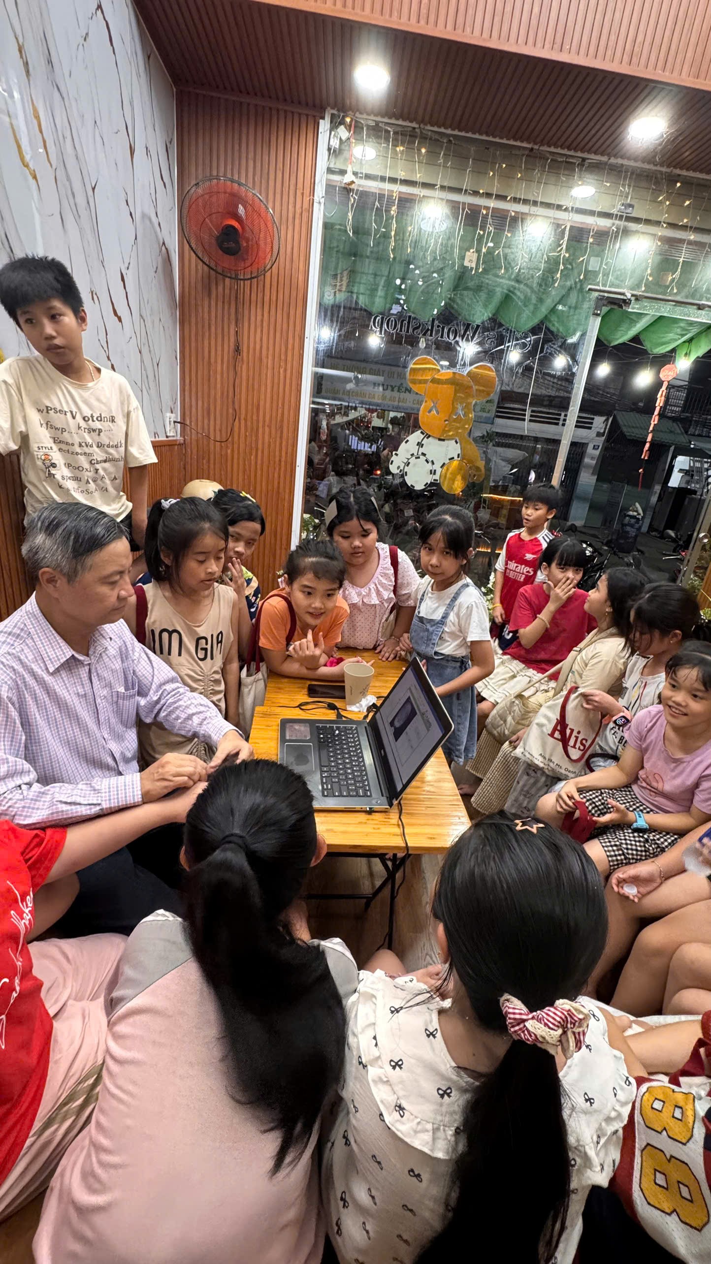 Đối tác