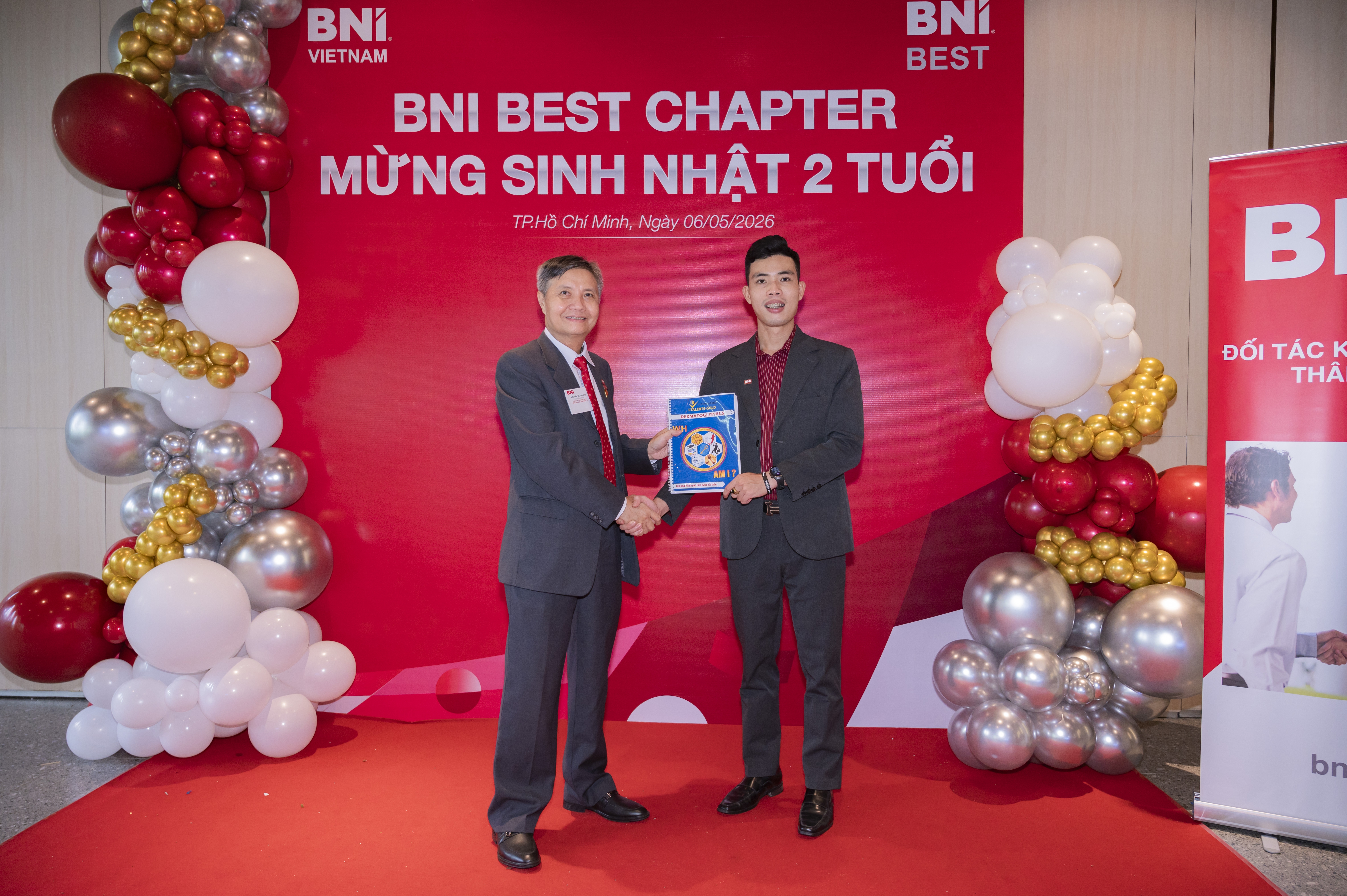 Đối tác