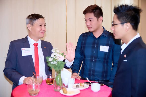 Đối tác