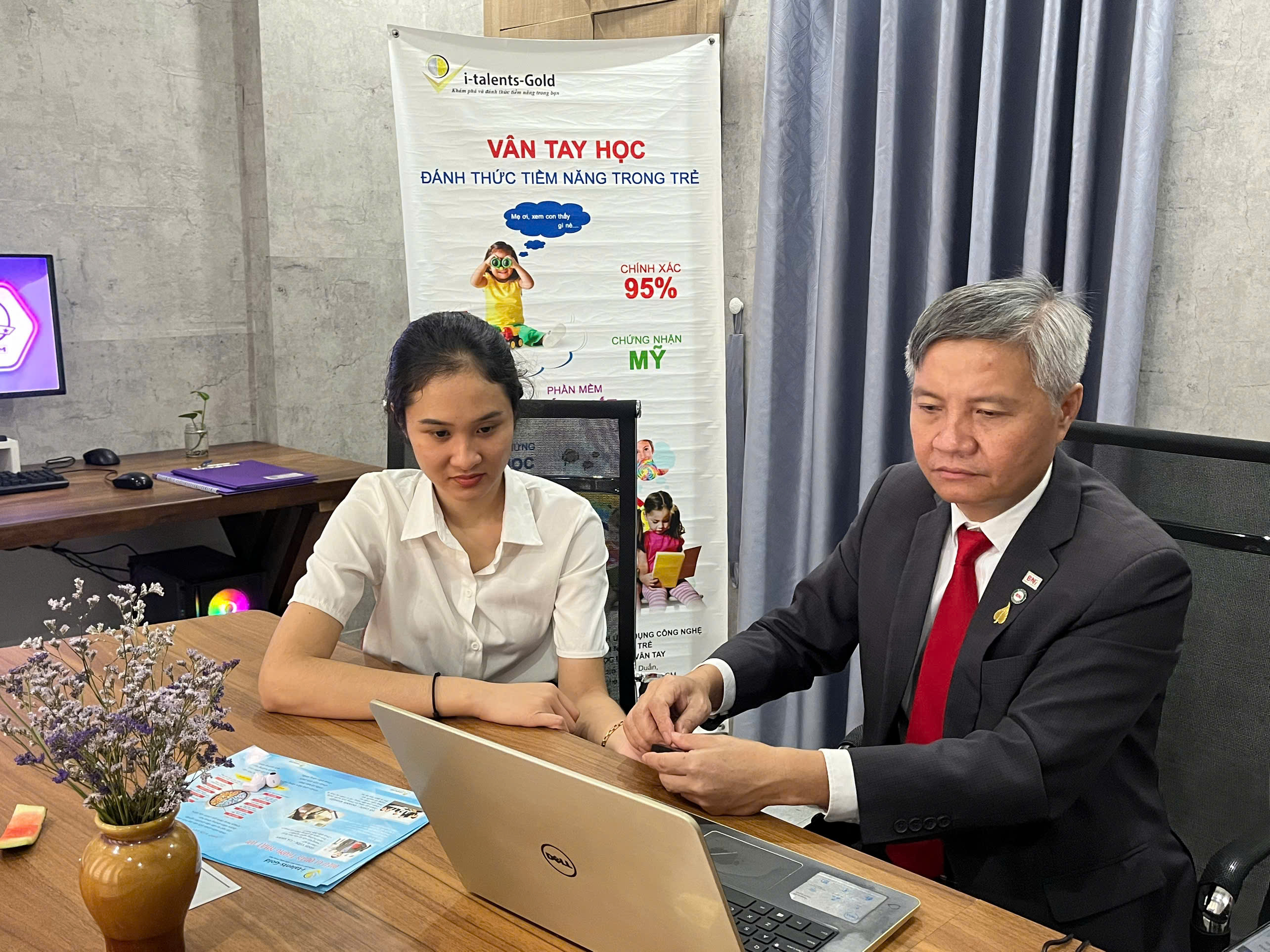 Đối tác
