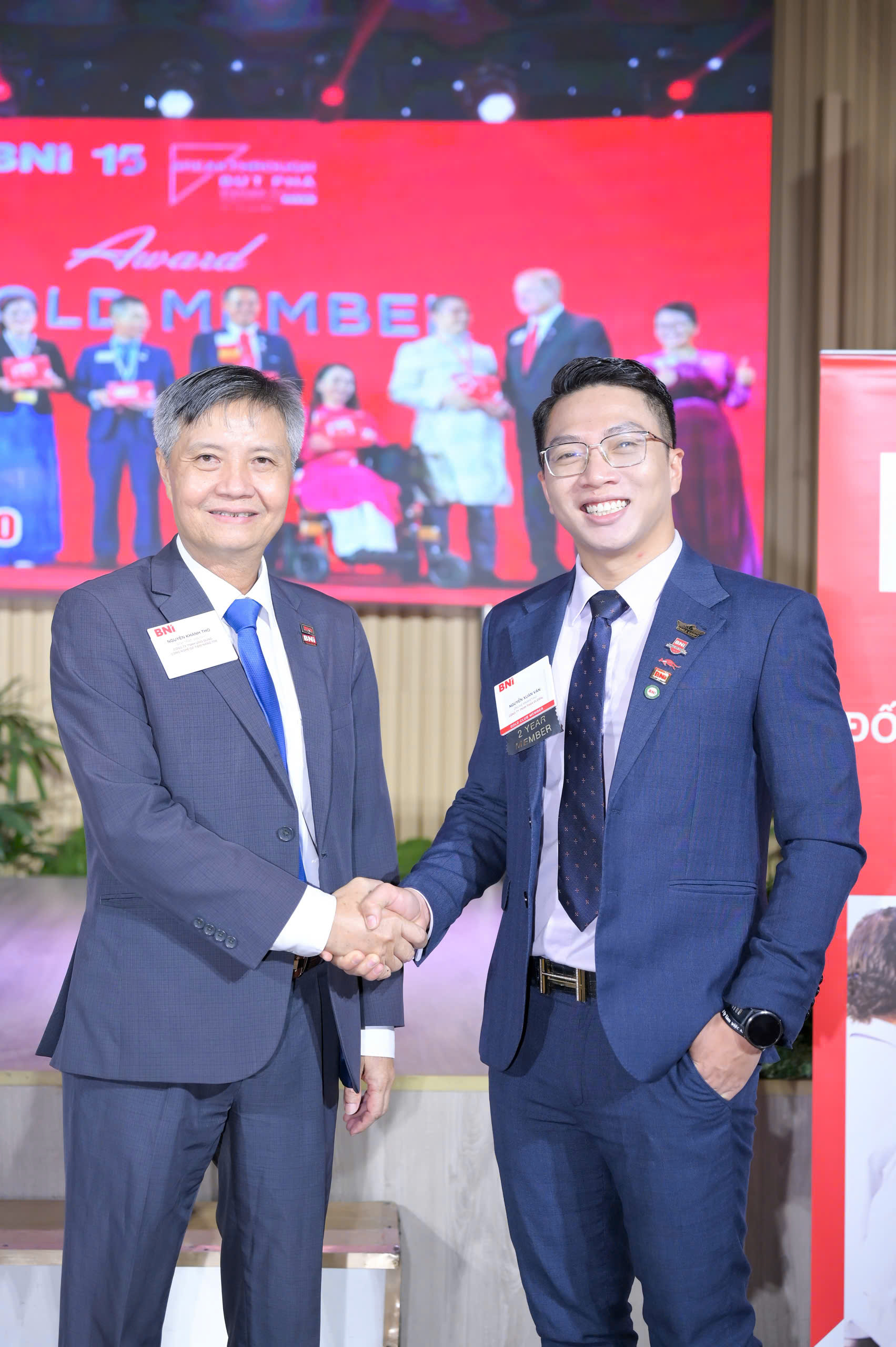 Đối tác