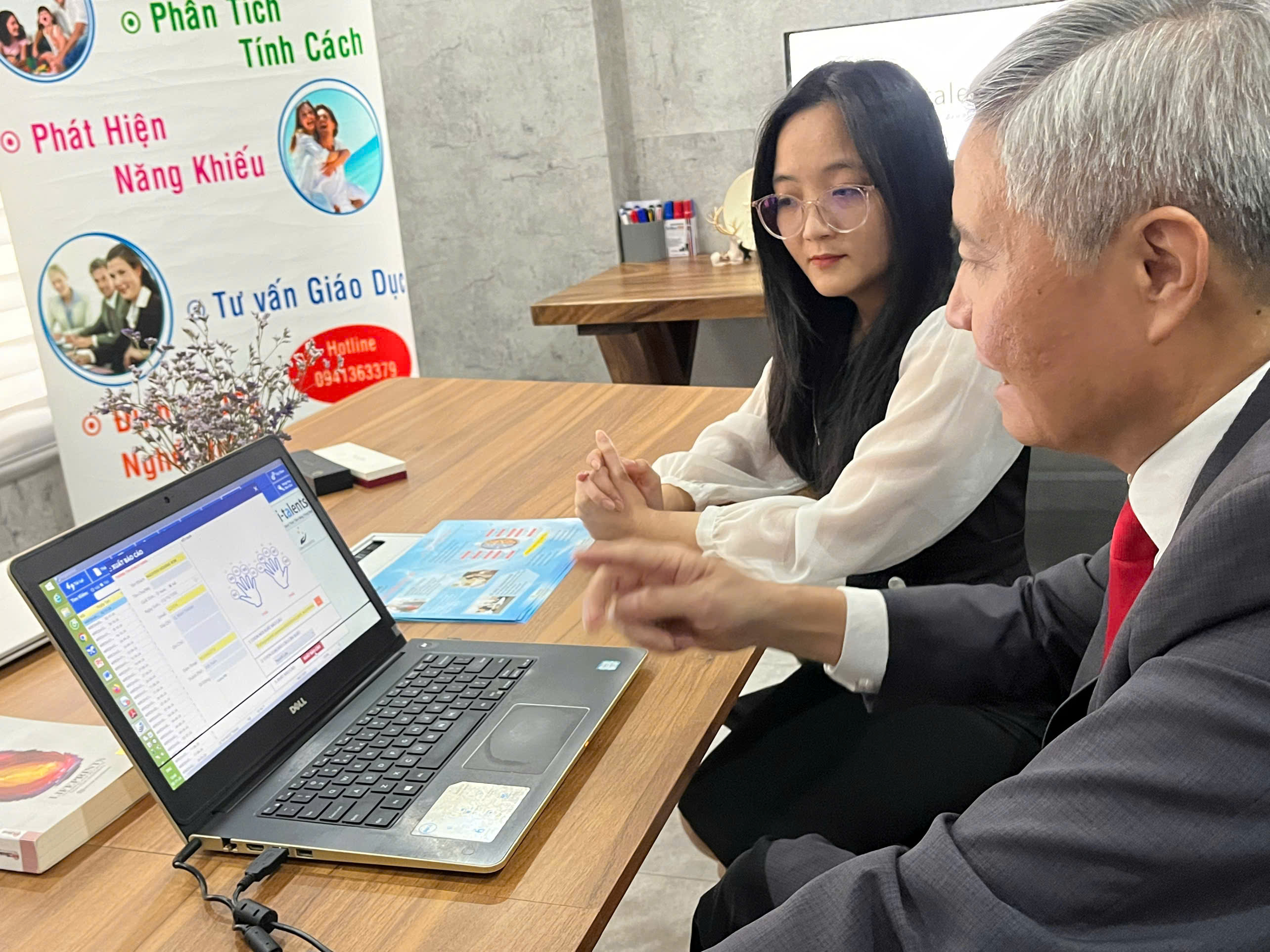 Đối tác