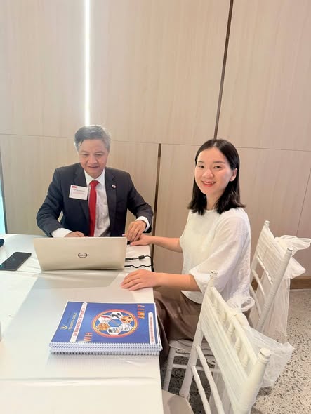 Đối tác