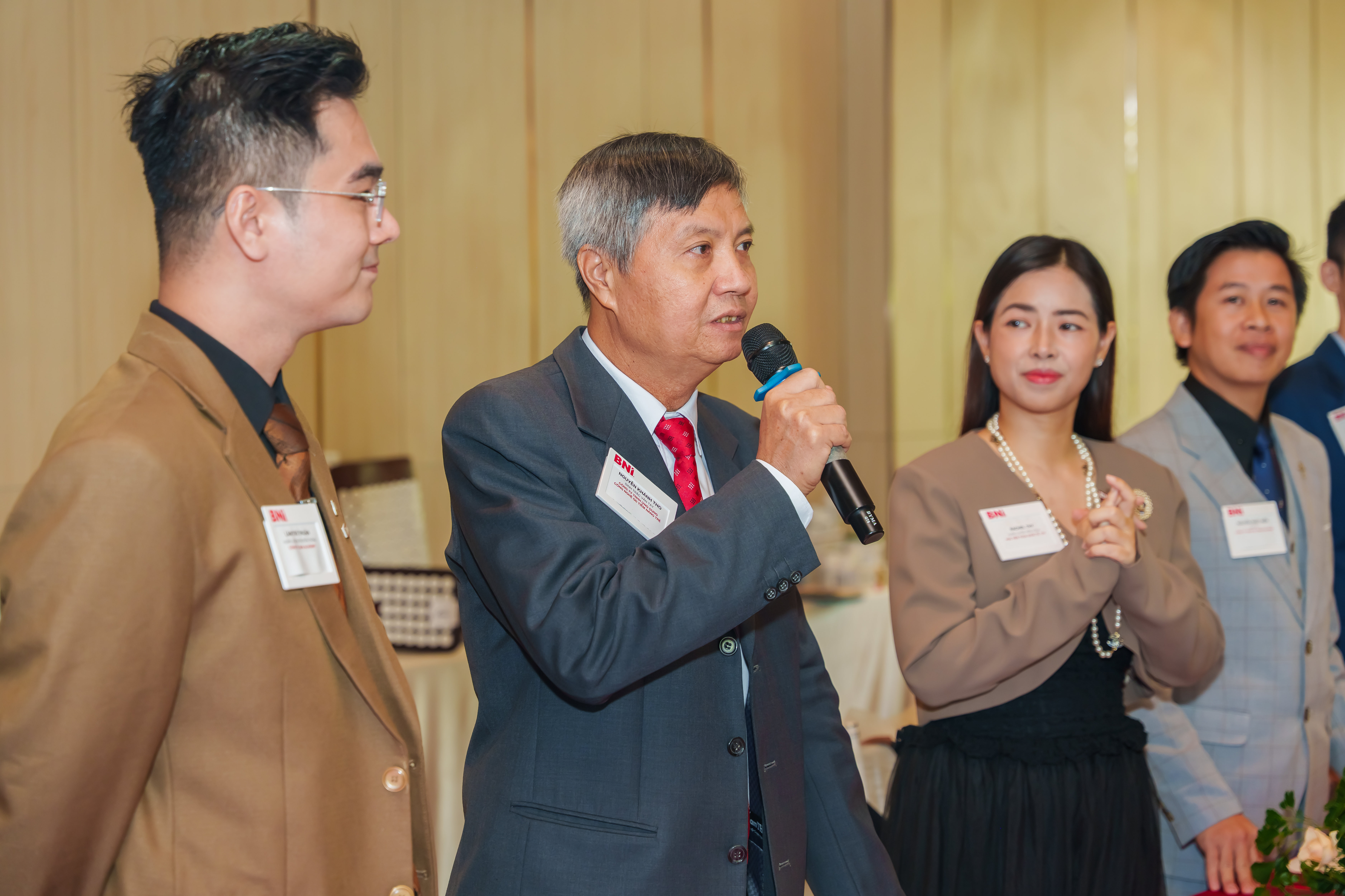 Đối tác