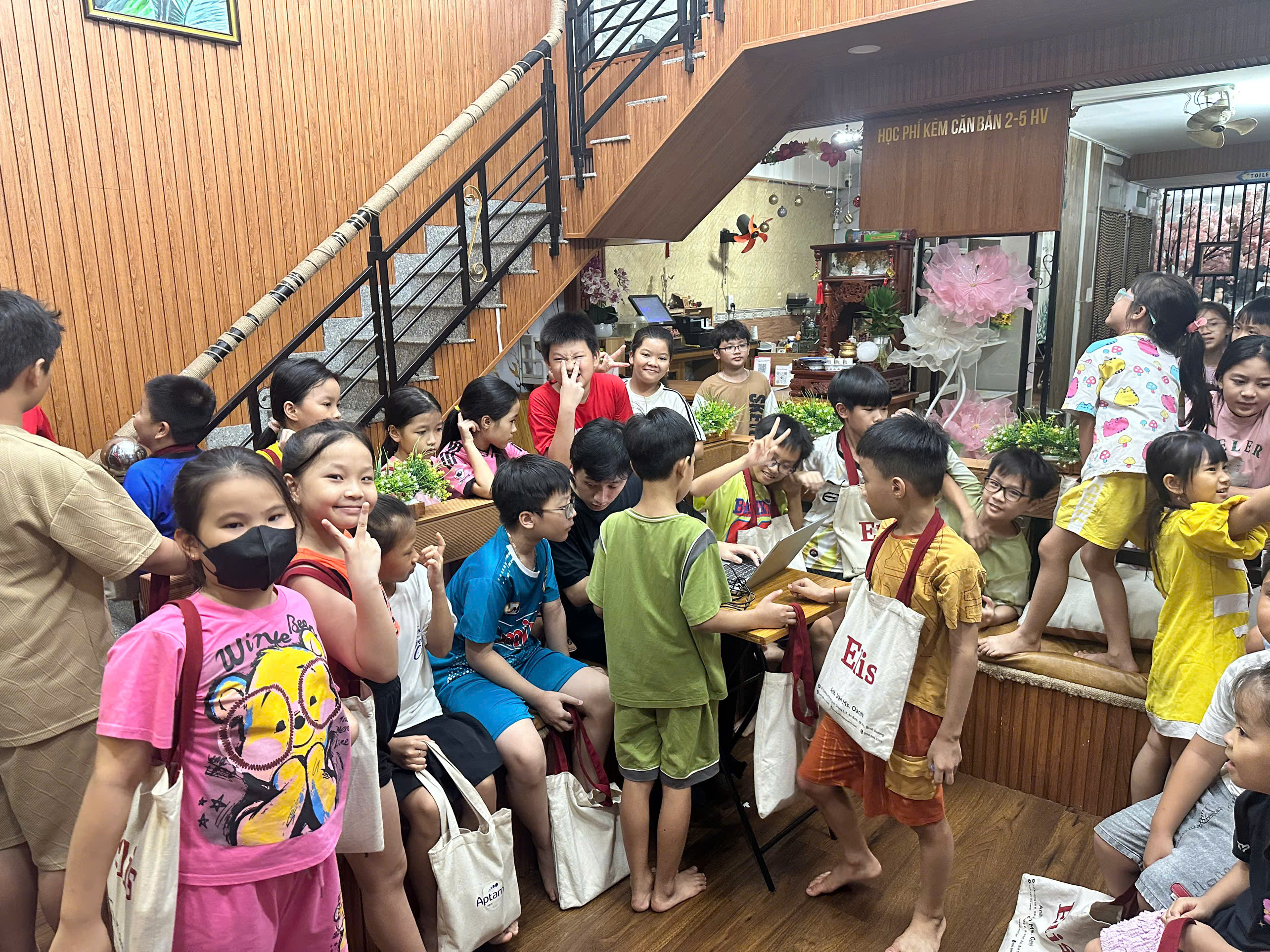 Đối tác